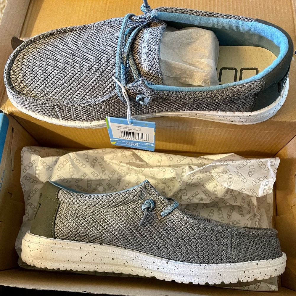 Hey Dude Youth Shoes Y-5 L-6